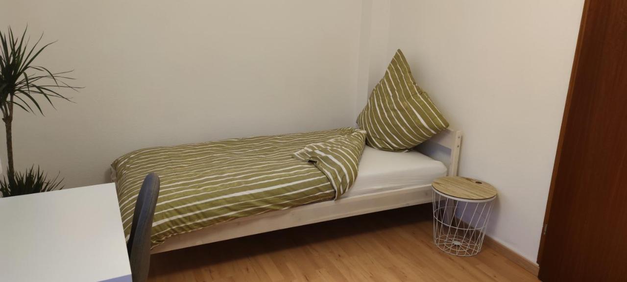 Schoene Und Optimal Gelegene Wohnung Og Weisskirchen Kültér fotó